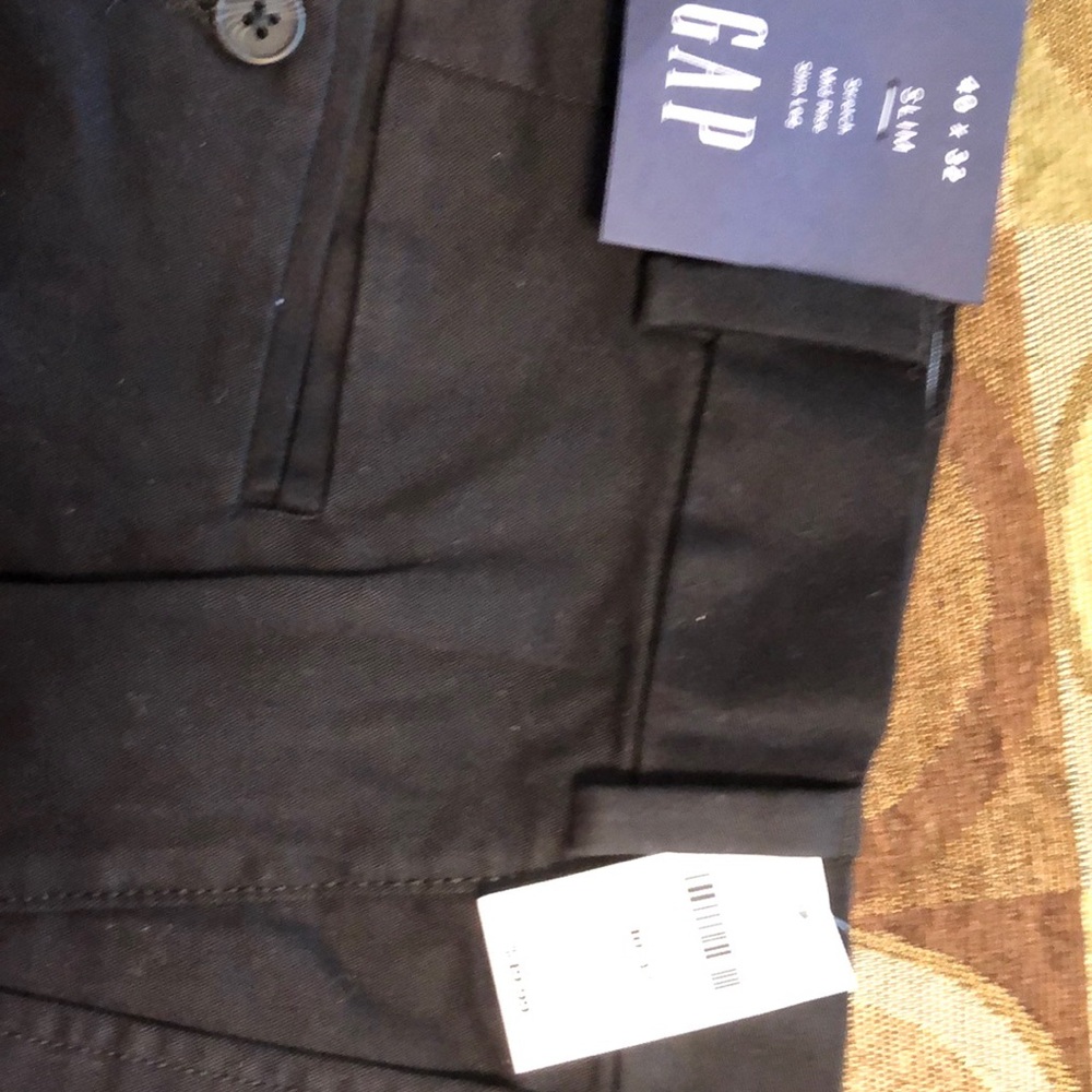 Gap chinos for men, 40x32, solid black.  Brand new never worn with tags